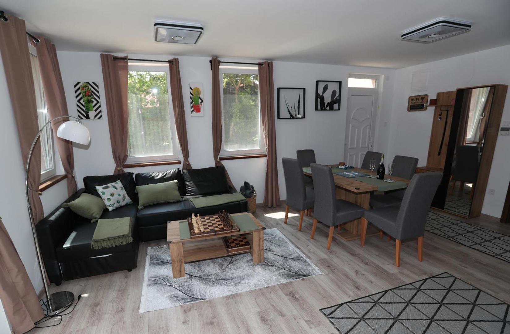 Four Flowers Apartman Siofok Exterior photo
